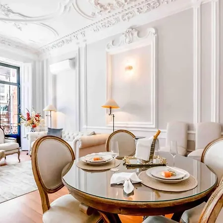 Vip! Luxury Suite In An 18Th C. Palace - Downtown